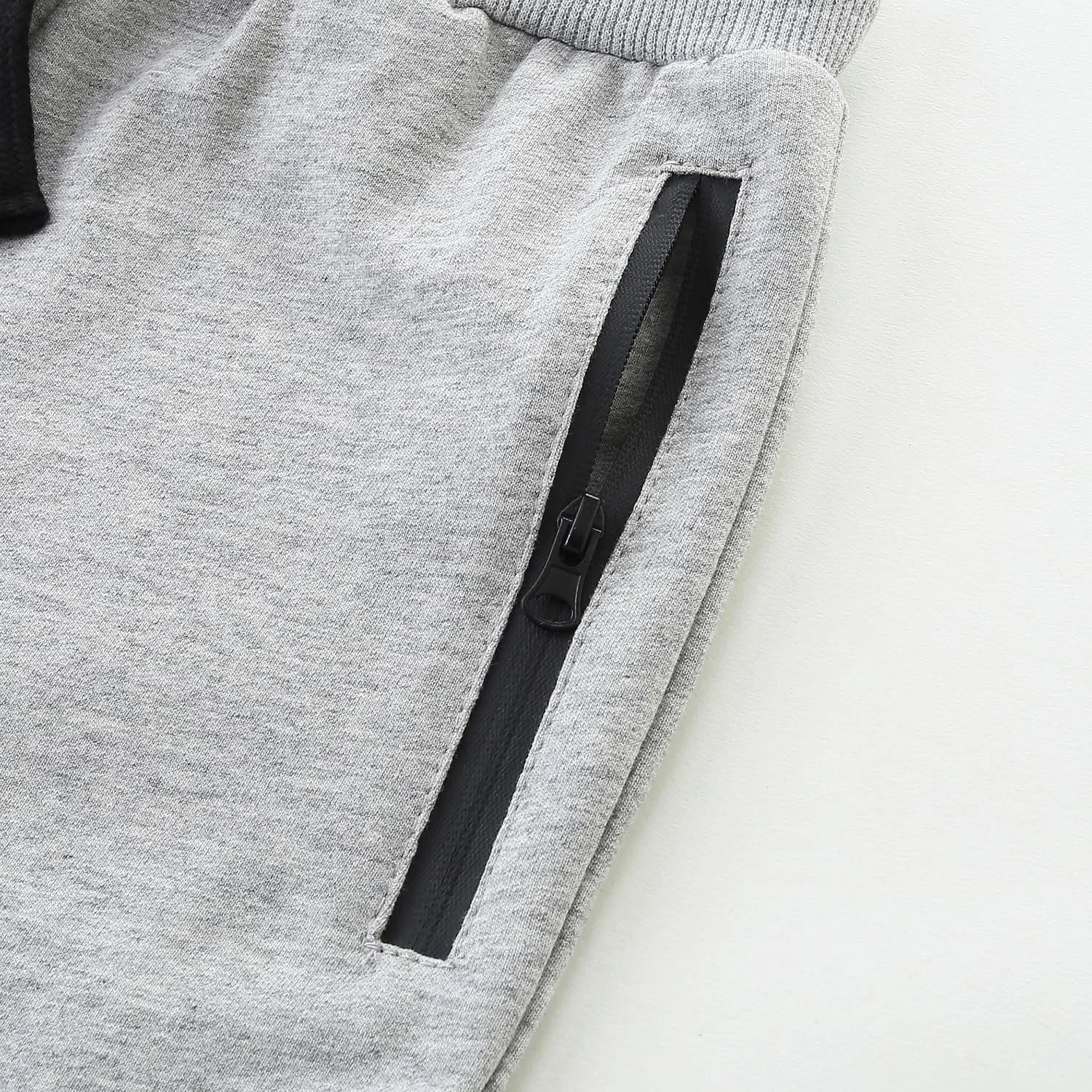 Boy's Cotton Crinched Hem Jogger Sweatpant Pants with Zipper Pockets and Funtional Drawstring Size 4-20
