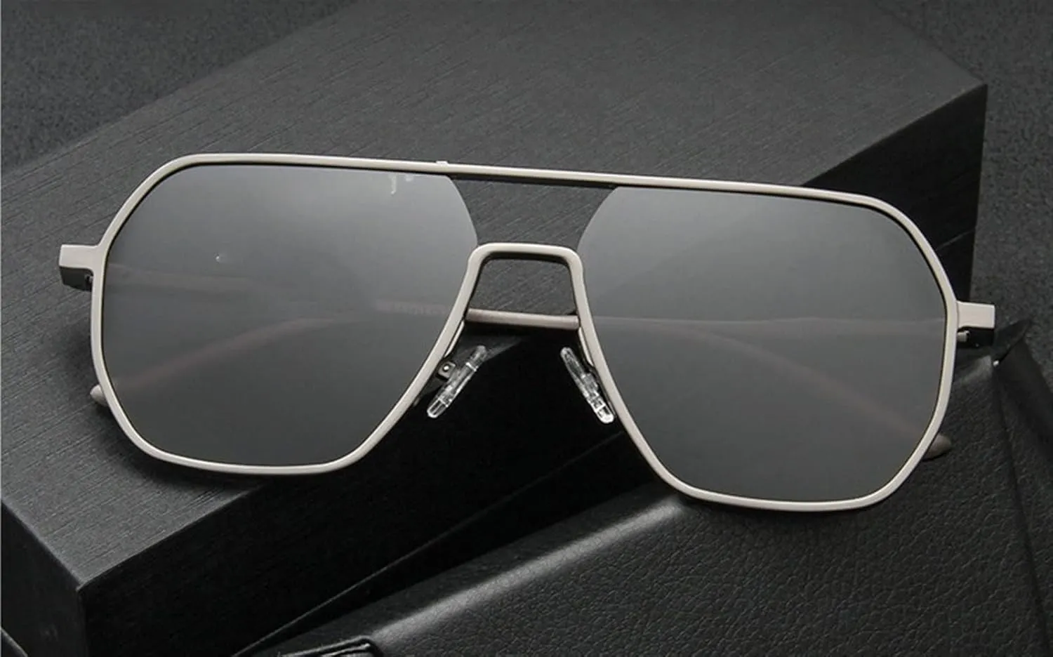 FHKQMLFQ-Retro Polarized Driving Cycling Man Trendy Commuter UV400 Sunglasses Gift
