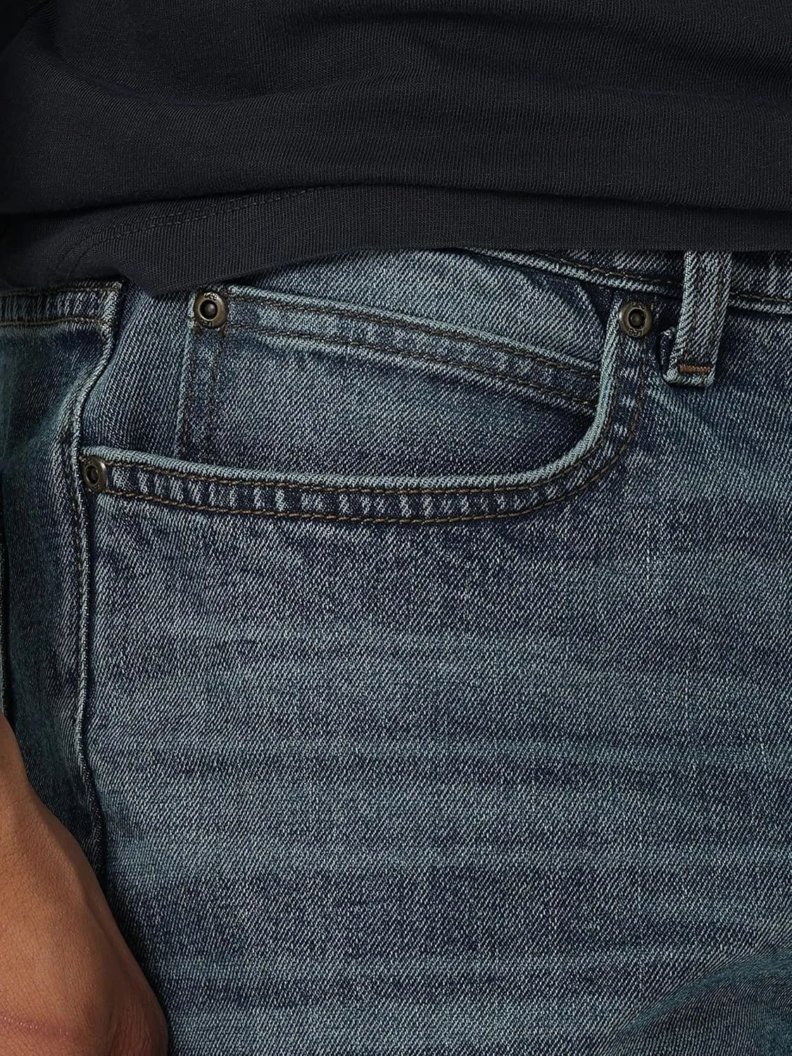 Lee Men's Relaxed Fit Taper Jean