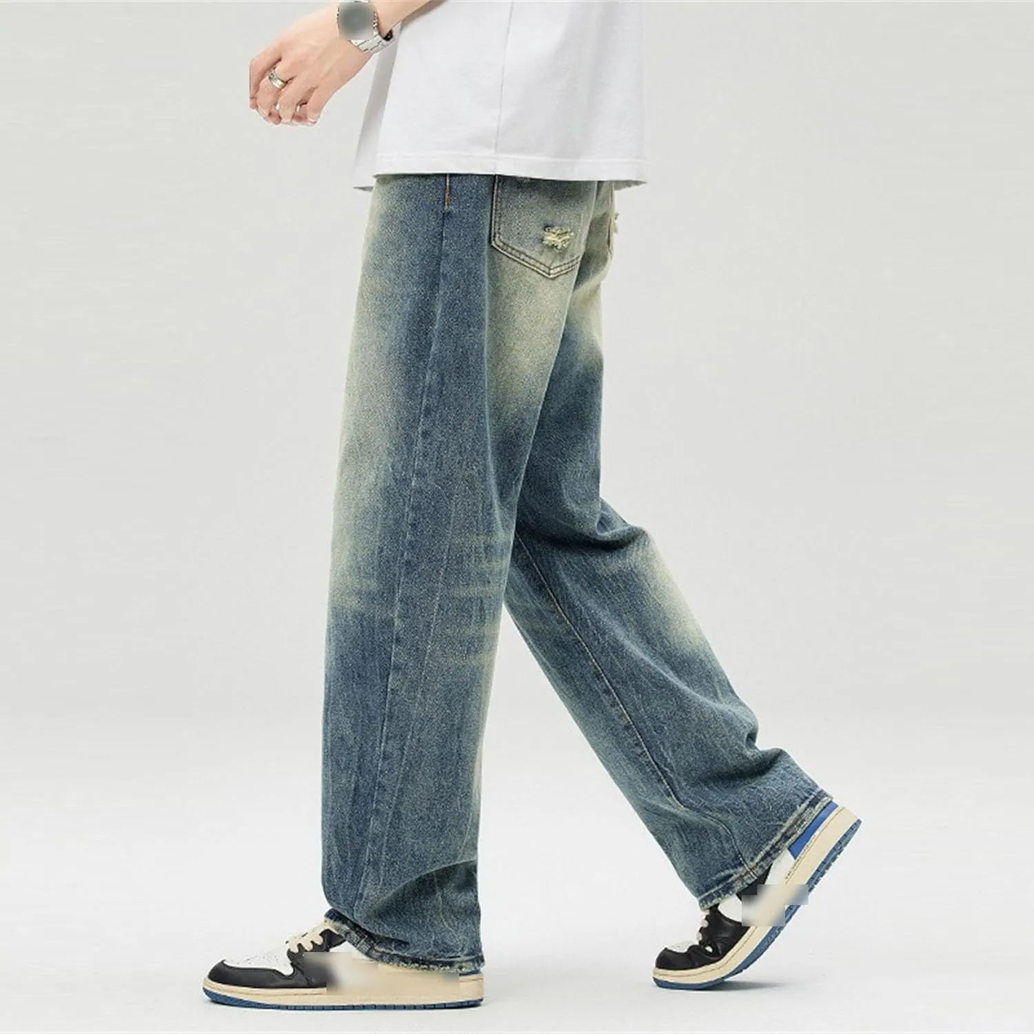 Men's Vintage Straight Leg Casual Jeans Wide Leg Washed Outdoor Denim Pants Relaxed Fit Hip Hop Baggy Jeans