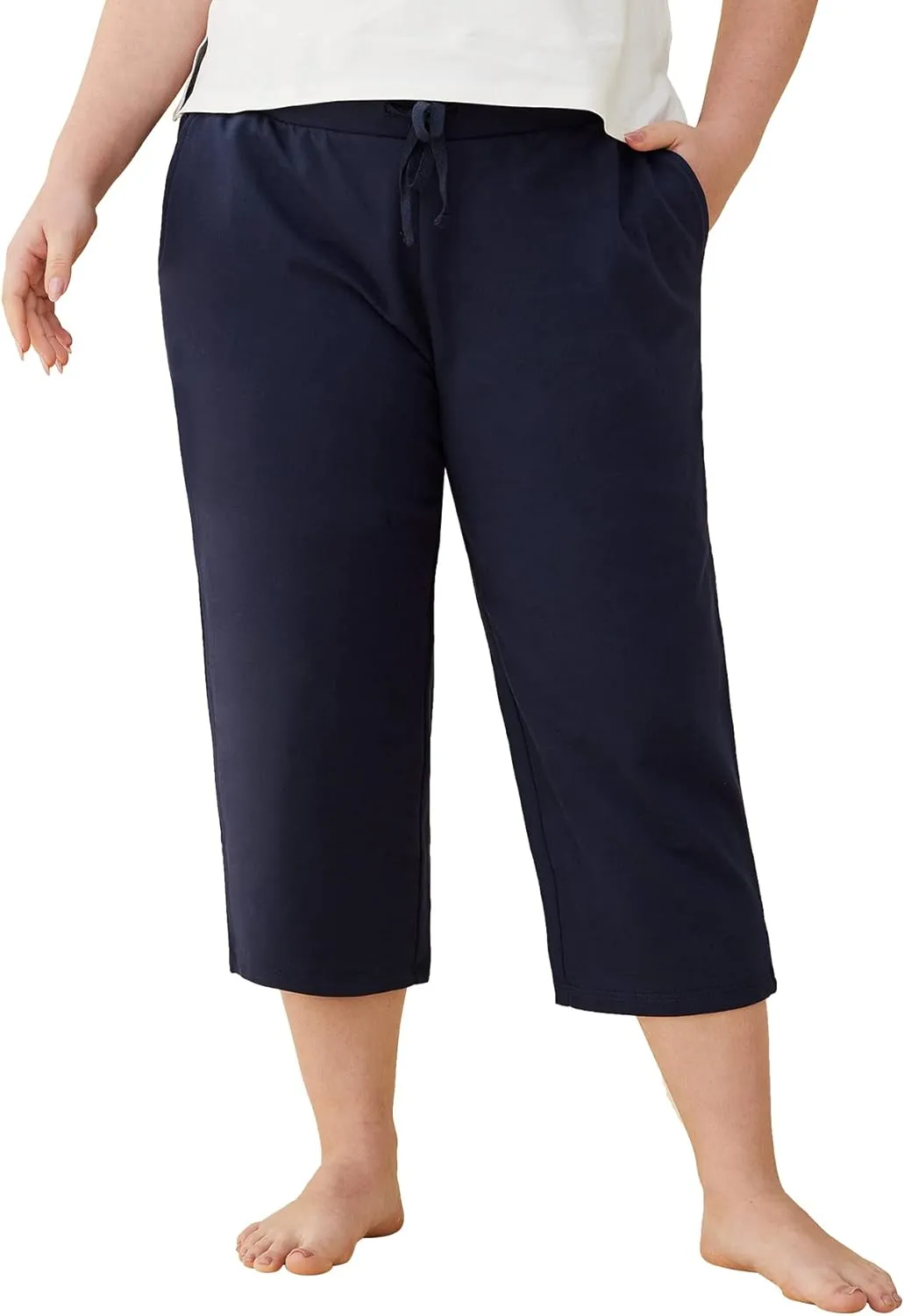 Weintee Women's Plus Size Cotton Capris with Pockets
