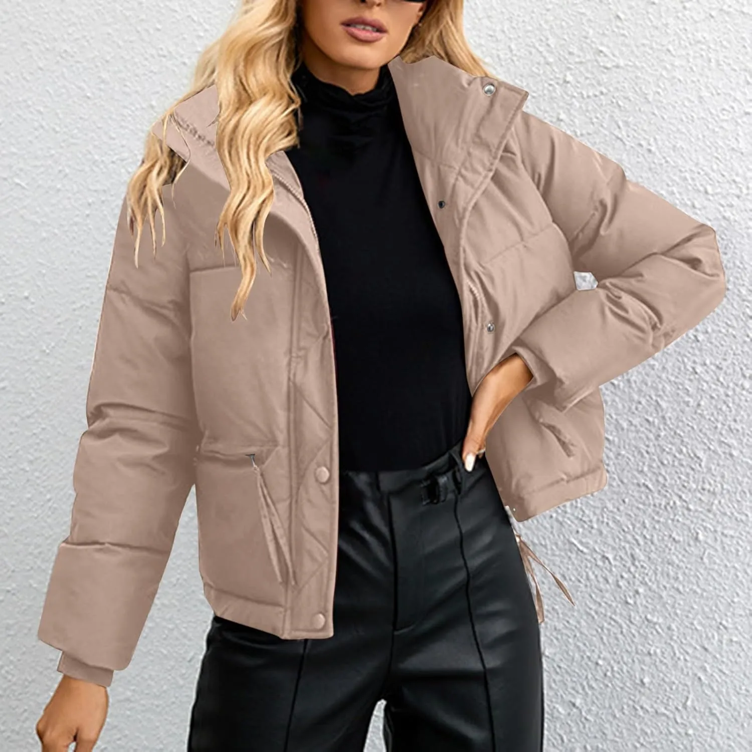 Womens Cropped Puffer Jackets Warm Winter Down Coat with Pockets Trendy Solid Short Zipped Quilted Coat Outerwear